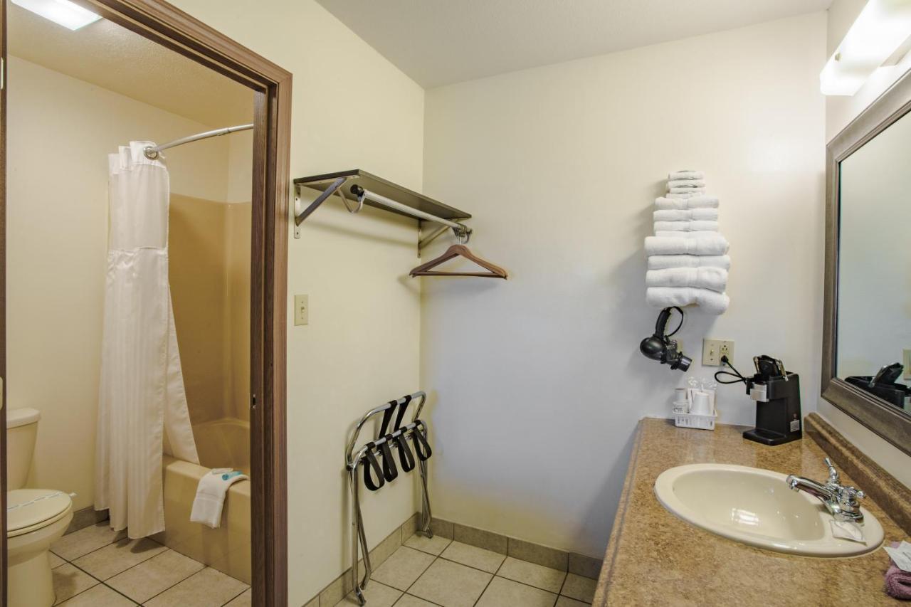 Shady Acre Inn And Suites Branson West Esterno foto