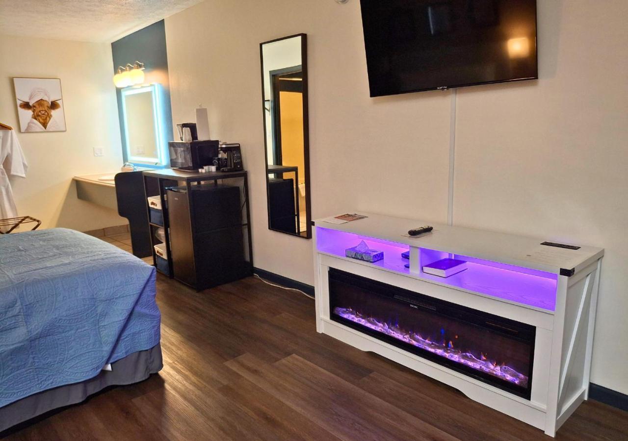 Shady Acre Inn And Suites Branson West Esterno foto