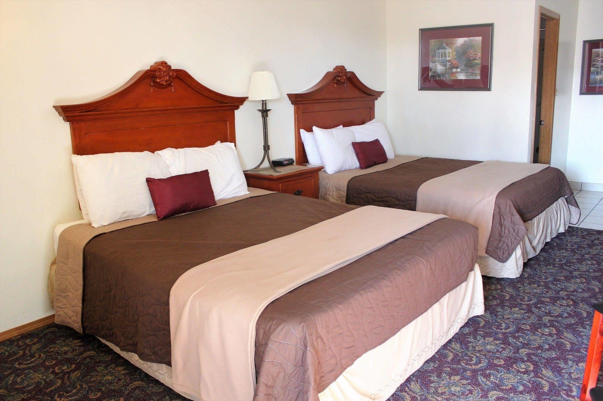 Shady Acre Inn And Suites Branson West Esterno foto
